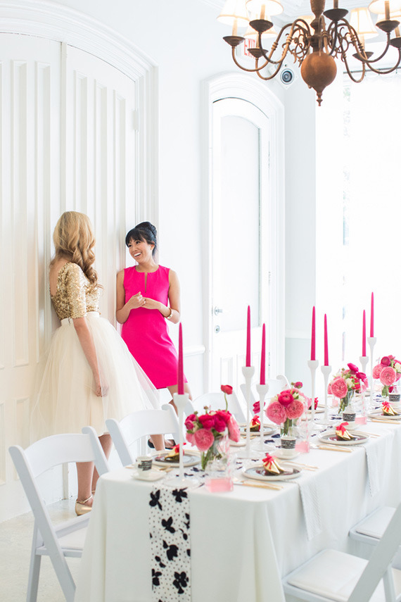 hot-pink-black-and-white-party-ideas-20